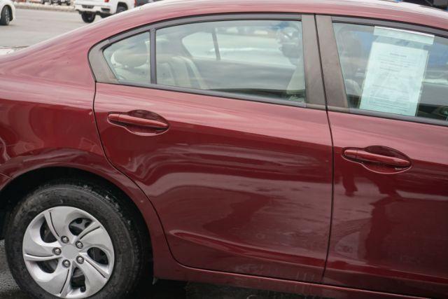2015 Crimson Pearl /Beige Honda Civic LX (19XFB2F51FE) with an 1.8L I-4 i-VTEC variable valve control engine, located at 312 Centre Ave, Schuylkill Haven, PA, 17972, (570) 593-5278, 40.638130, -76.177383 - Photo#17