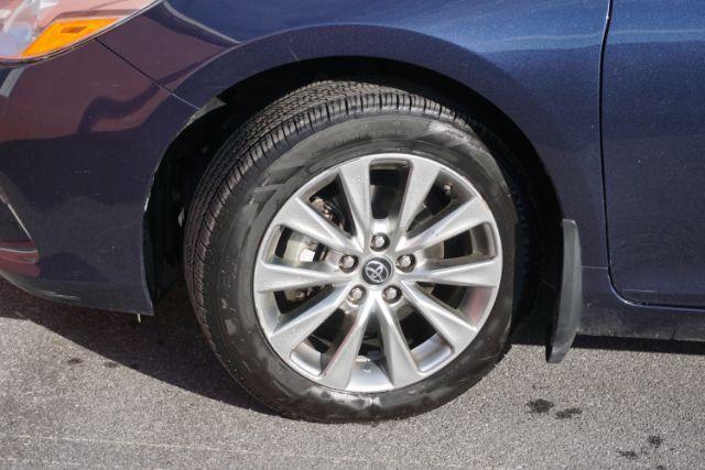 2016 Blue Crush Metallic /Almond Toyota Camry XLE (4T1BF1FK6GU) with an 2.5L I-4 DOHC engine, located at 312 Centre Ave, Schuylkill Haven, PA, 17972, (570) 593-5278, 40.638130, -76.177383 - Photo#3