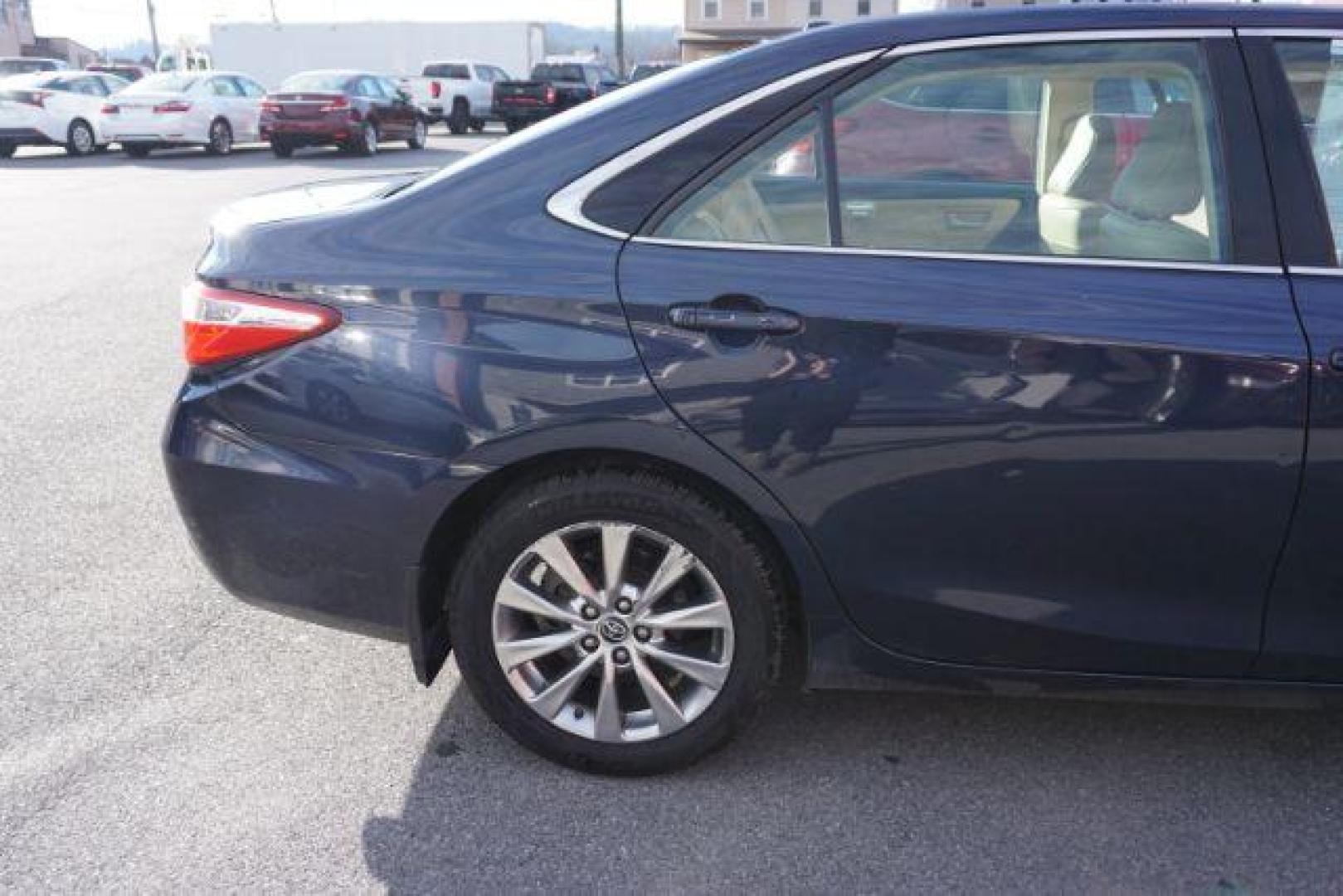 2016 Blue Crush Metallic /Almond Toyota Camry XLE (4T1BF1FK6GU) with an 2.5L I-4 DOHC engine, located at 312 Centre Ave, Schuylkill Haven, PA, 17972, (570) 593-5278, 40.638130, -76.177383- Photo#17