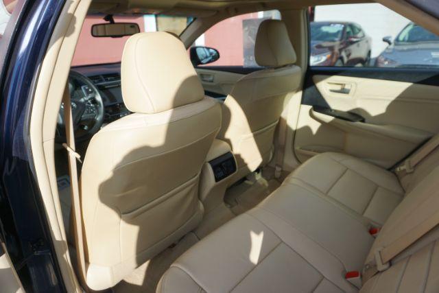 2016 Blue Crush Metallic /Almond Toyota Camry XLE (4T1BF1FK6GU) with an 2.5L I-4 DOHC engine, located at 312 Centre Ave, Schuylkill Haven, PA, 17972, (570) 593-5278, 40.638130, -76.177383 - Photo#32