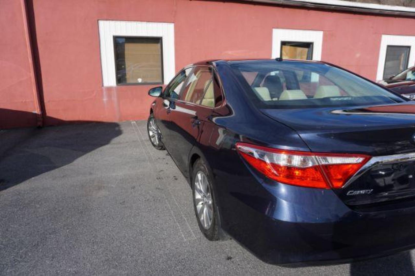 2016 Blue Crush Metallic /Almond Toyota Camry XLE (4T1BF1FK6GU) with an 2.5L I-4 DOHC engine, located at 312 Centre Ave, Schuylkill Haven, PA, 17972, (570) 593-5278, 40.638130, -76.177383- Photo#55