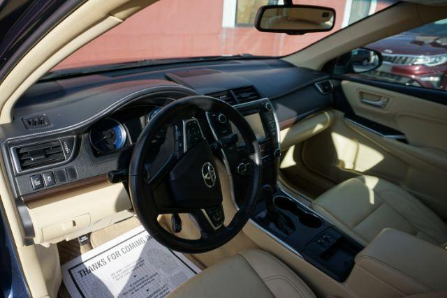 2016 Blue Crush Metallic /Almond Toyota Camry XLE (4T1BF1FK6GU) with an 2.5L I-4 DOHC engine, located at 312 Centre Ave, Schuylkill Haven, PA, 17972, (570) 593-5278, 40.638130, -76.177383 - Photo#75