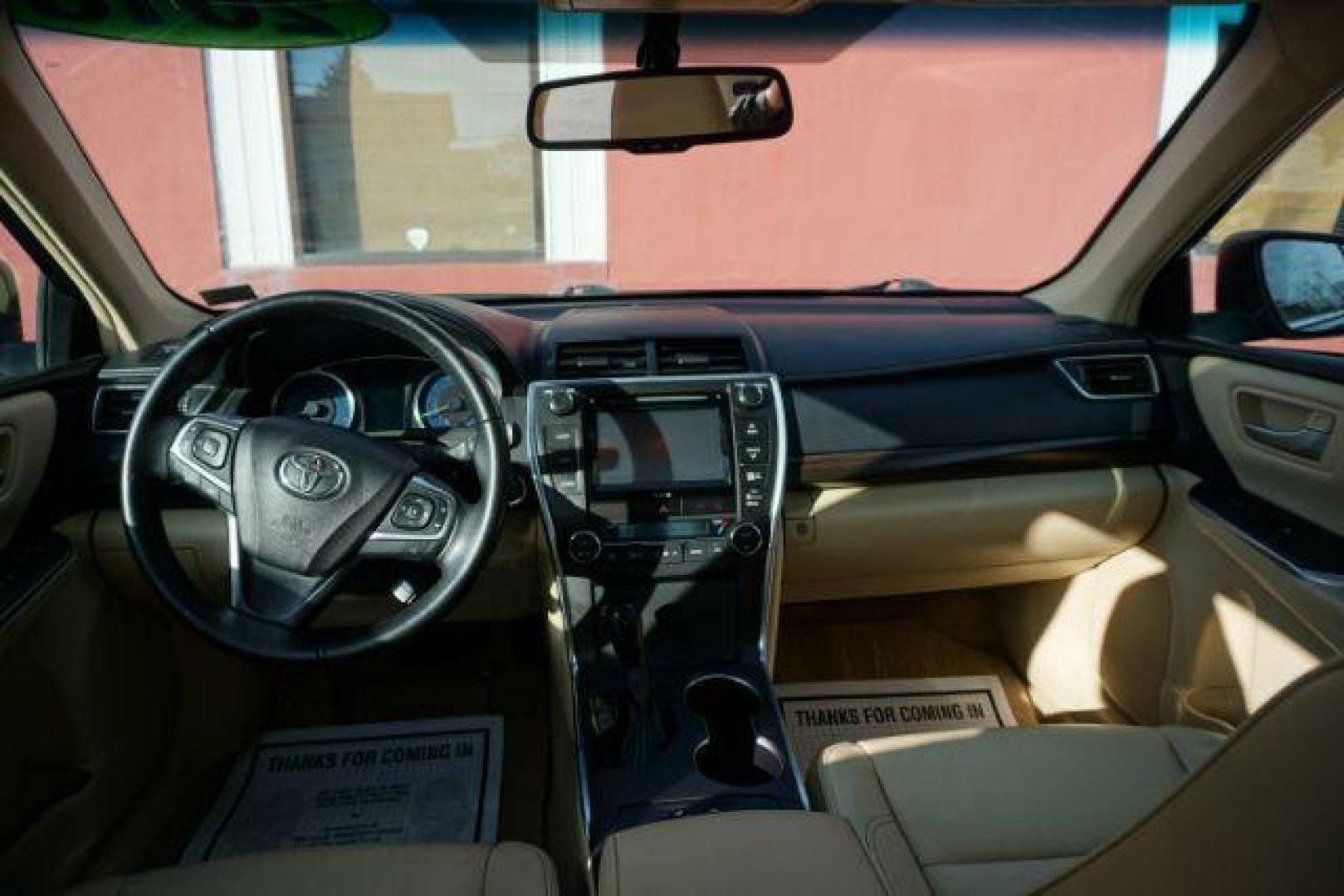 2016 Blue Crush Metallic /Almond Toyota Camry XLE (4T1BF1FK6GU) with an 2.5L I-4 DOHC engine, located at 312 Centre Ave, Schuylkill Haven, PA, 17972, (570) 593-5278, 40.638130, -76.177383- Photo#84
