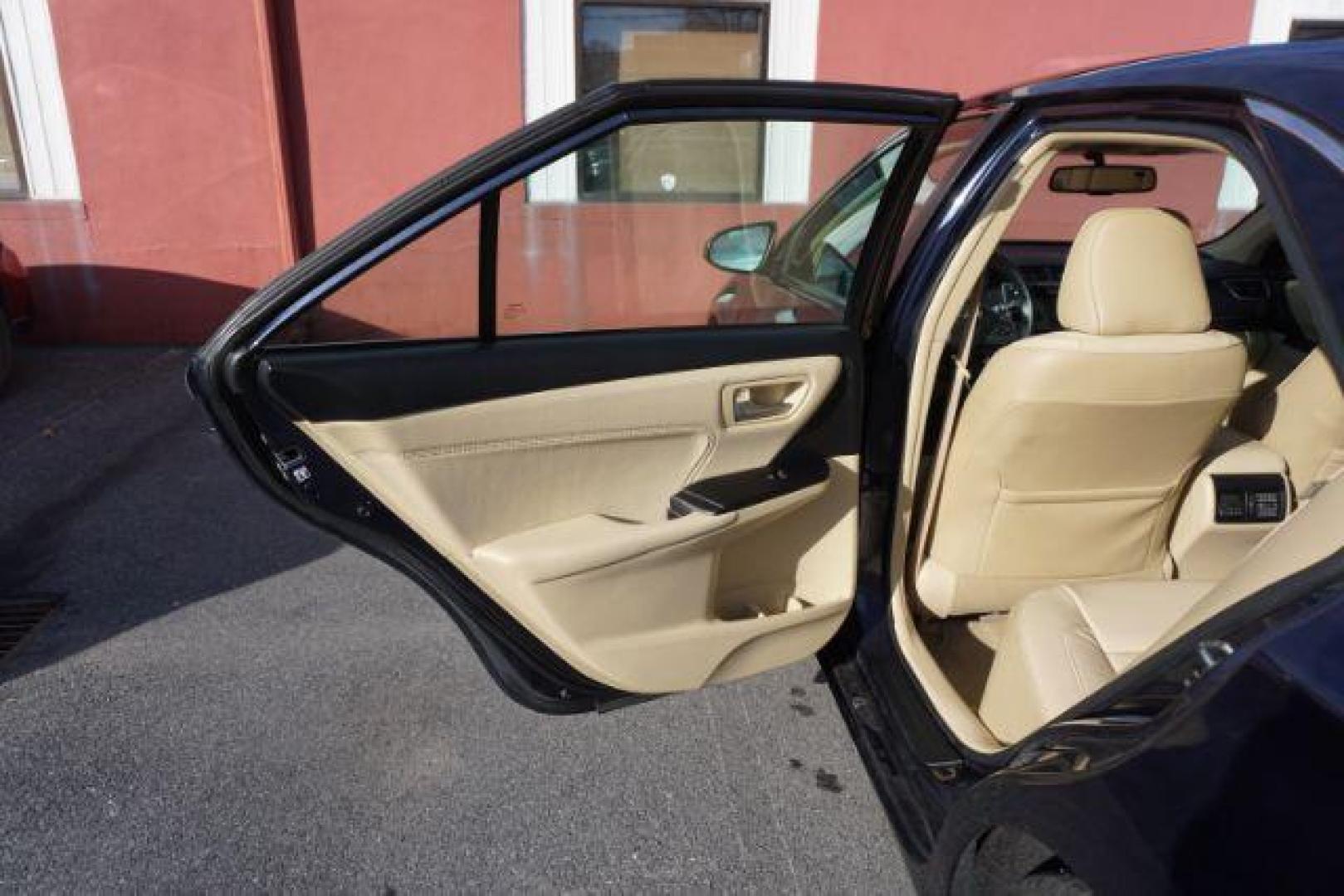 2016 Blue Crush Metallic /Almond Toyota Camry XLE (4T1BF1FK6GU) with an 2.5L I-4 DOHC engine, located at 312 Centre Ave, Schuylkill Haven, PA, 17972, (570) 593-5278, 40.638130, -76.177383- Photo#86