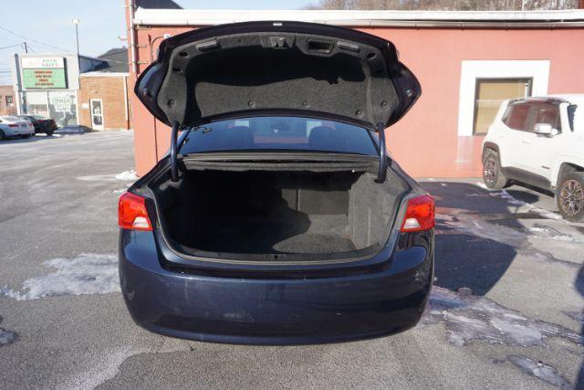 2018 Blue Velvet Metallic /Jet Black Chevrolet Impala 1LT (2G1105S34J9) with an Ecotec 2.5L I-4 gasoline direct injection engine, located at 312 Centre Ave, Schuylkill Haven, PA, 17972, (570) 593-5278, 40.638130, -76.177383 - Photo#12