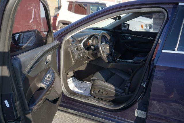 2018 Blue Velvet Metallic /Jet Black Chevrolet Impala 1LT (2G1105S34J9) with an Ecotec 2.5L I-4 gasoline direct injection engine, located at 312 Centre Ave, Schuylkill Haven, PA, 17972, (570) 593-5278, 40.638130, -76.177383 - Photo#27