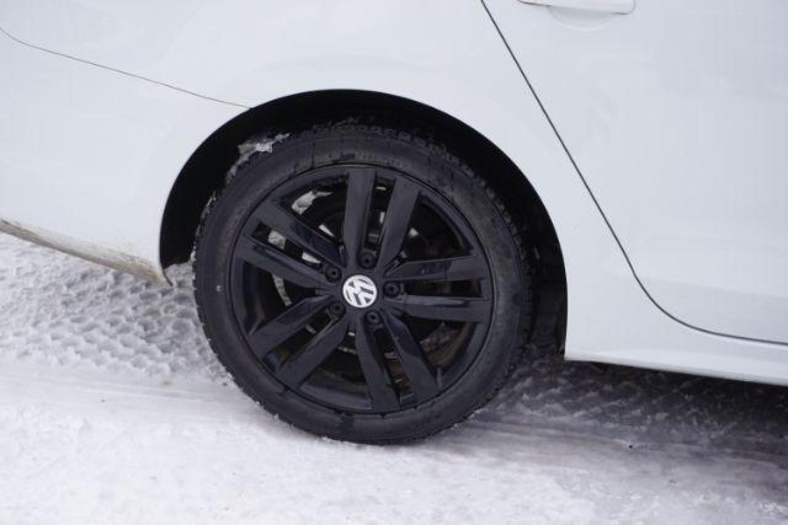 2018 Pure White w/Black Roof /Titan Black w/Black Headliner Volkswagen Jetta 1.8T SE Sport (3VWD17AJ9JM) with an 1.8L I-4 gasoline direct injection engine, located at 312 Centre Ave, Schuylkill Haven, PA, 17972, (570) 593-5278, 40.638130, -76.177383 - Photo#18