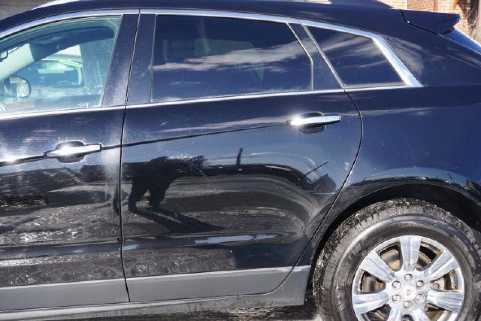 2016 Black Raven /Ebony/Ebony Accents Cadillac SRX Luxury Collection (3GYFNEE39GS) with an 3.6L V-6 gasoline direct injection engine, located at 312 Centre Ave, Schuylkill Haven, PA, 17972, (570) 593-5278, 40.638130, -76.177383 - Photo#5