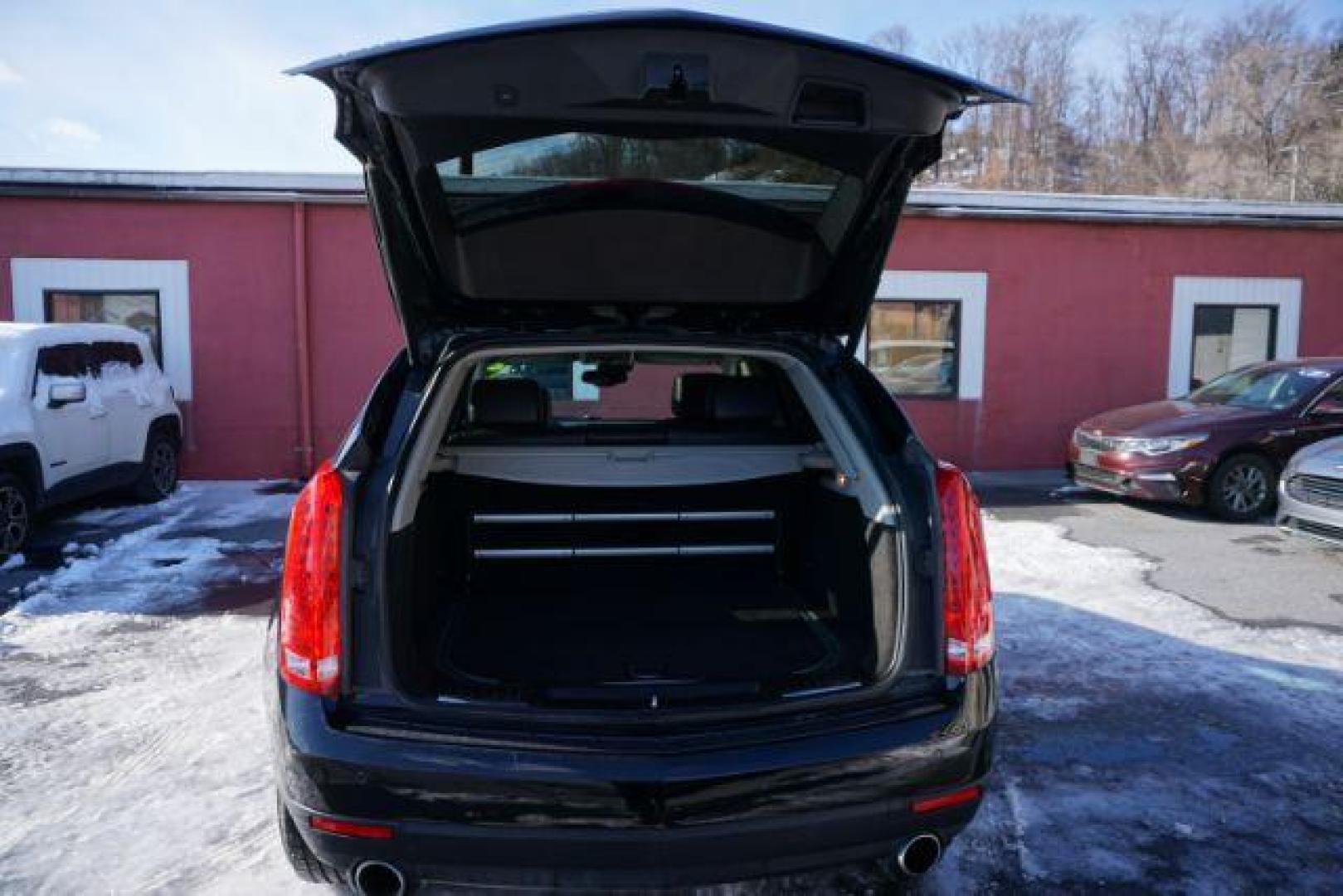 2016 Black Raven /Ebony/Ebony Accents Cadillac SRX Luxury Collection (3GYFNEE39GS) with an 3.6L V-6 gasoline direct injection engine, located at 312 Centre Ave, Schuylkill Haven, PA, 17972, (570) 593-5278, 40.638130, -76.177383 - Photo#10