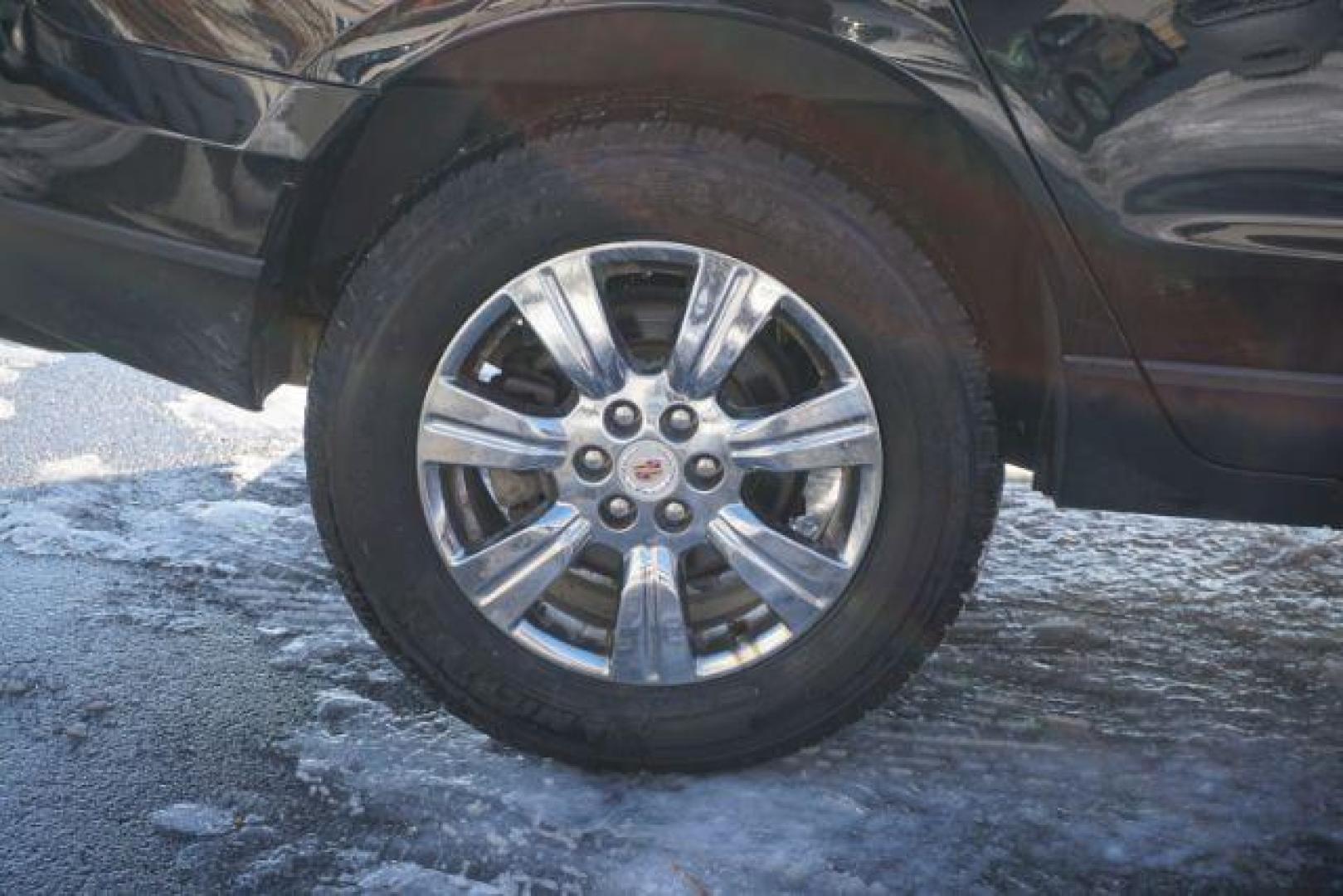 2016 Black Raven /Ebony/Ebony Accents Cadillac SRX Luxury Collection (3GYFNEE39GS) with an 3.6L V-6 gasoline direct injection engine, located at 312 Centre Ave, Schuylkill Haven, PA, 17972, (570) 593-5278, 40.638130, -76.177383 - Photo#17