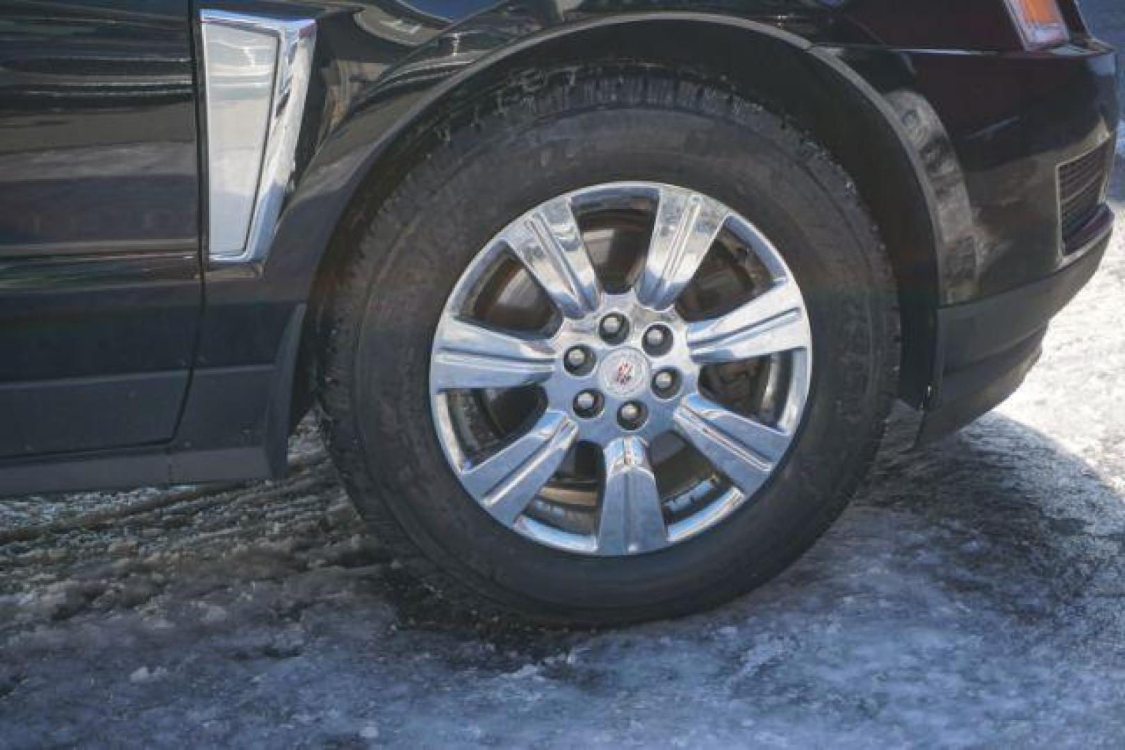 2016 Black Raven /Ebony/Ebony Accents Cadillac SRX Luxury Collection (3GYFNEE39GS) with an 3.6L V-6 gasoline direct injection engine, located at 312 Centre Ave, Schuylkill Haven, PA, 17972, (570) 593-5278, 40.638130, -76.177383 - Photo#21