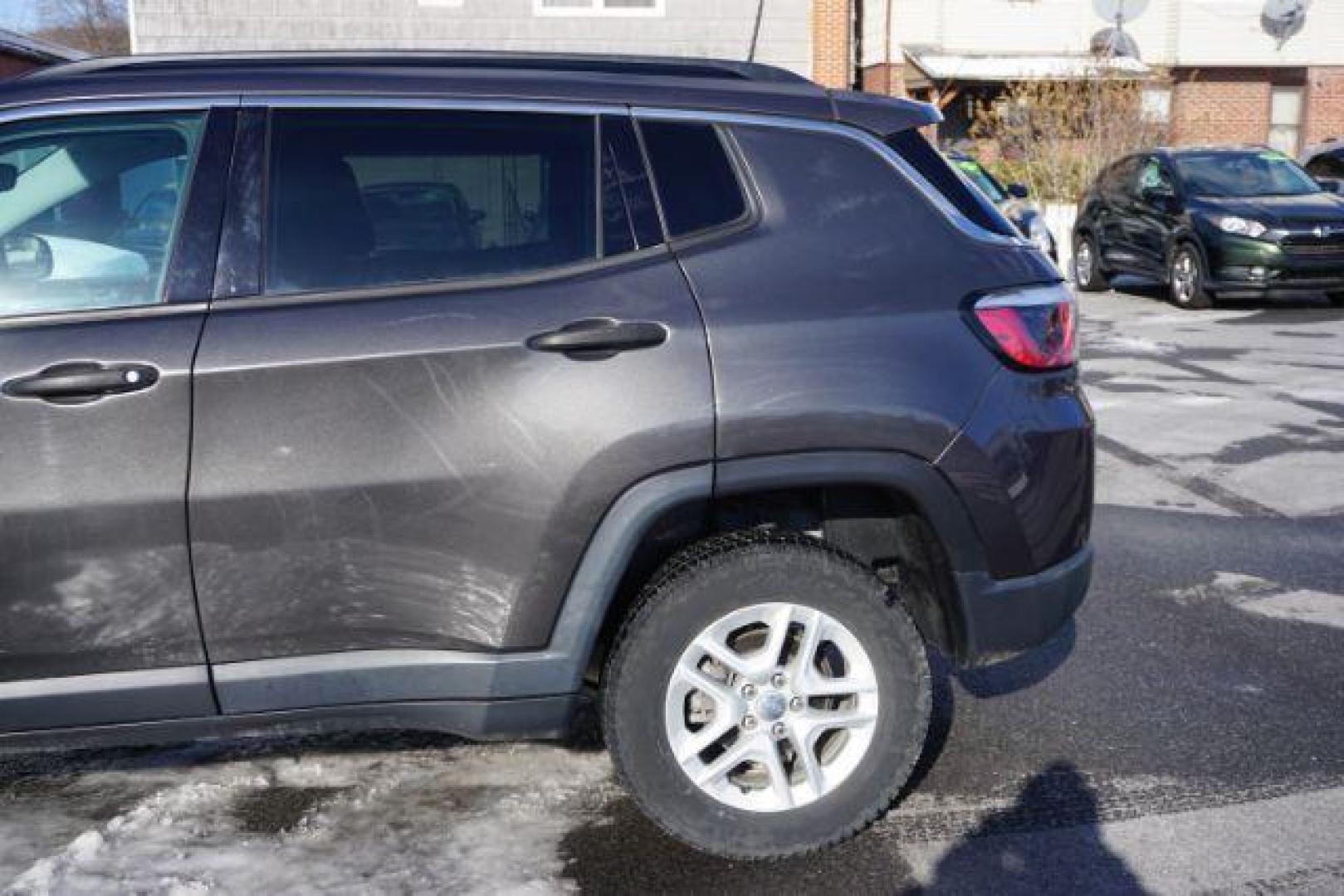 2019 Billet Silver Metallic Clearcoat Jeep Compass Sport 4x4 (3C4NJDAB9KT) , located at 312 Centre Ave, Schuylkill Haven, PA, 17972, (570) 593-5278, 40.638130, -76.177383 - Photo#5