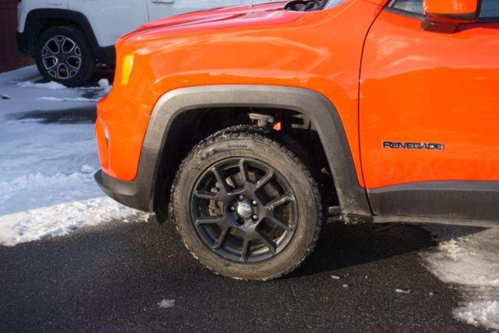 2020 Colorado Red Clearcoat /Black Jeep Renegade Latitude 4X4 (ZACNJBBBXLP) with an Tigershark MultiAir 2.4L I-4 variable valve contro engine, located at 312 Centre Ave, Schuylkill Haven, PA, 17972, (570) 593-5278, 40.638130, -76.177383 - Photo#2