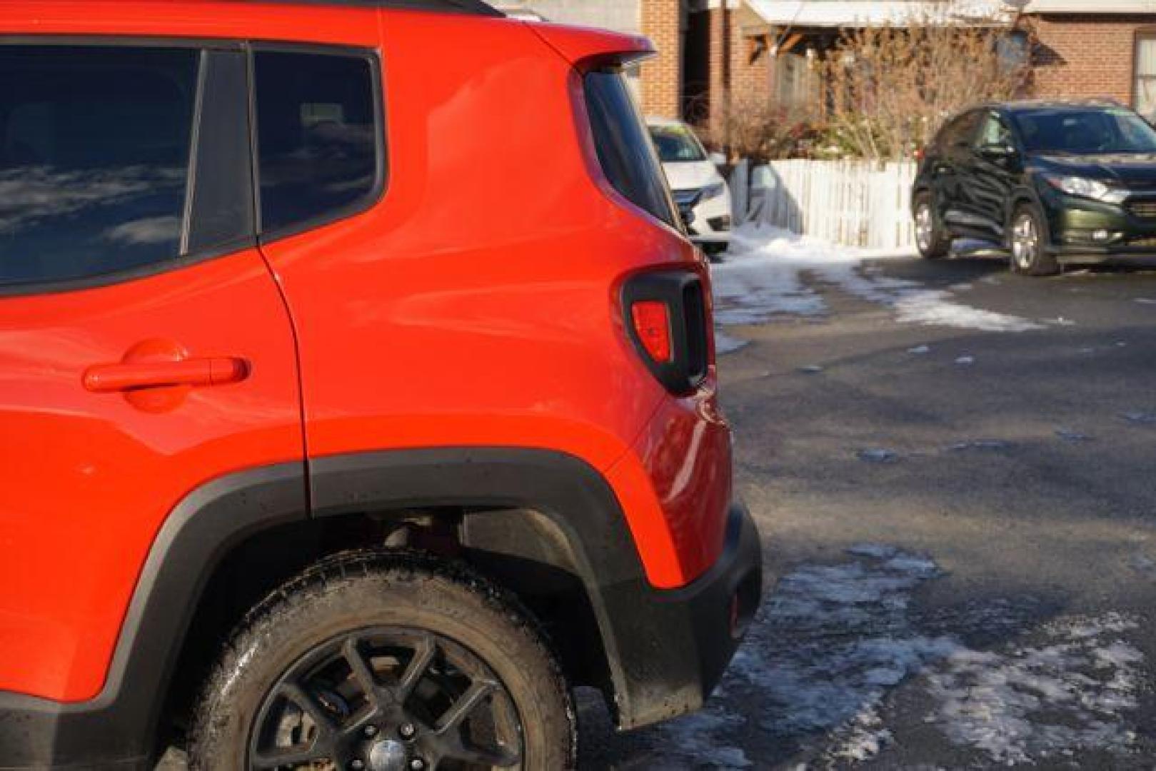 2020 Colorado Red Clearcoat /Black Jeep Renegade Latitude 4X4 (ZACNJBBBXLP) with an Tigershark MultiAir 2.4L I-4 variable valve contro engine, located at 312 Centre Ave, Schuylkill Haven, PA, 17972, (570) 593-5278, 40.638130, -76.177383 - Photo#6