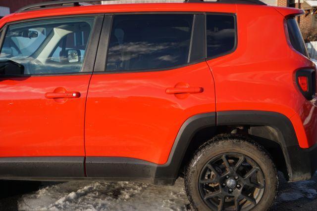 2020 Colorado Red Clearcoat /Black Jeep Renegade Latitude 4X4 (ZACNJBBBXLP) , located at 312 Centre Ave, Schuylkill Haven, PA, 17972, (570) 593-5278, 40.638130, -76.177383 - Photo#8