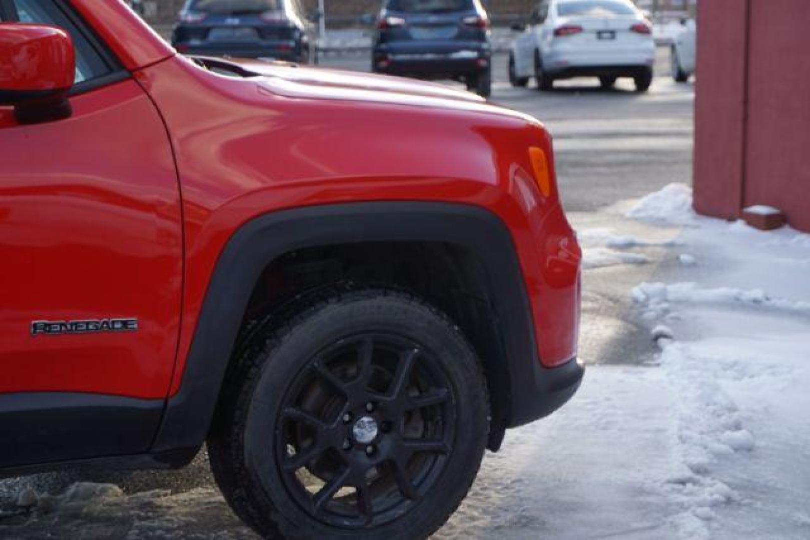 2020 Colorado Red Clearcoat /Black Jeep Renegade Latitude 4X4 (ZACNJBBBXLP) with an Tigershark MultiAir 2.4L I-4 variable valve contro engine, located at 312 Centre Ave, Schuylkill Haven, PA, 17972, (570) 593-5278, 40.638130, -76.177383 - Photo#21
