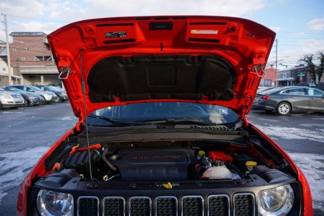 2020 Colorado Red Clearcoat /Black Jeep Renegade Latitude 4X4 (ZACNJBBBXLP) , located at 312 Centre Ave, Schuylkill Haven, PA, 17972, (570) 593-5278, 40.638130, -76.177383 - Photo#27