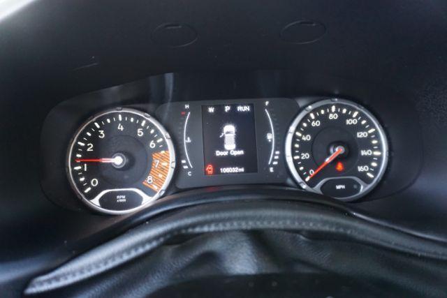 2020 Colorado Red Clearcoat /Black Jeep Renegade Latitude 4X4 (ZACNJBBBXLP) , located at 312 Centre Ave, Schuylkill Haven, PA, 17972, (570) 593-5278, 40.638130, -76.177383 - Photo#33