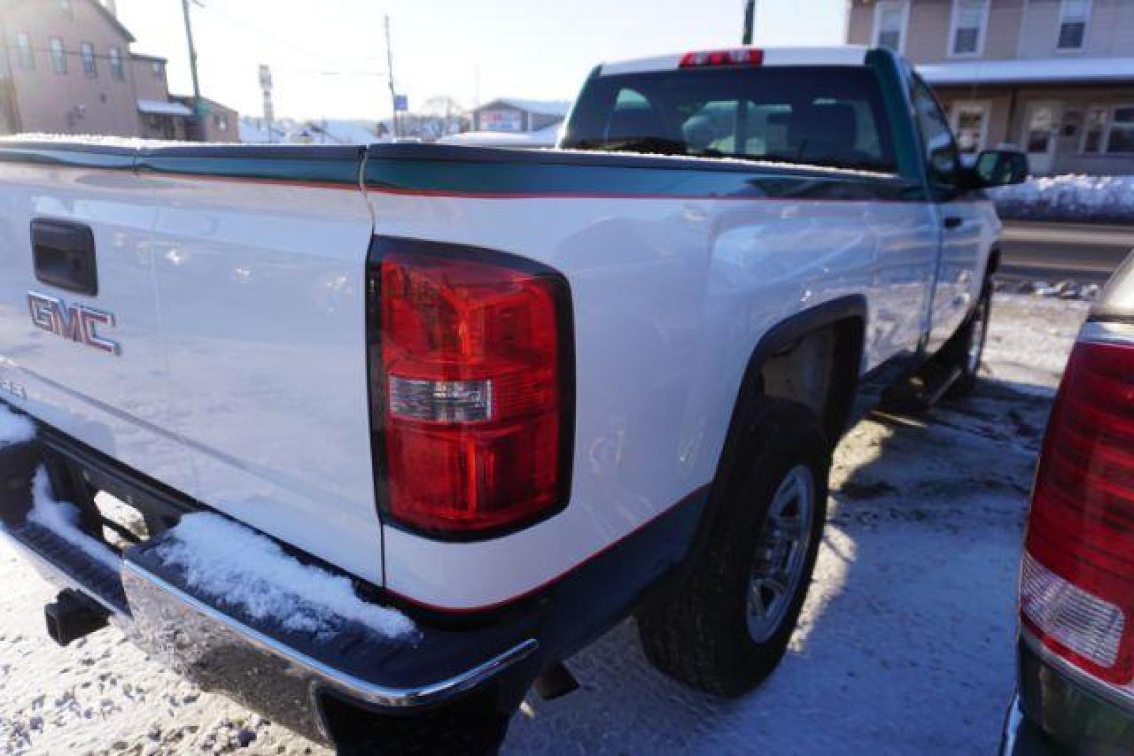 2014 Green and white /gray GMC Sierra 1500 sl (1GTN2TEC7EZ) with an 5.3L v8 engine, located at 312 Centre Ave, Schuylkill Haven, PA, 17972, (570) 593-5278, 40.638130, -76.177383 - Photo#10