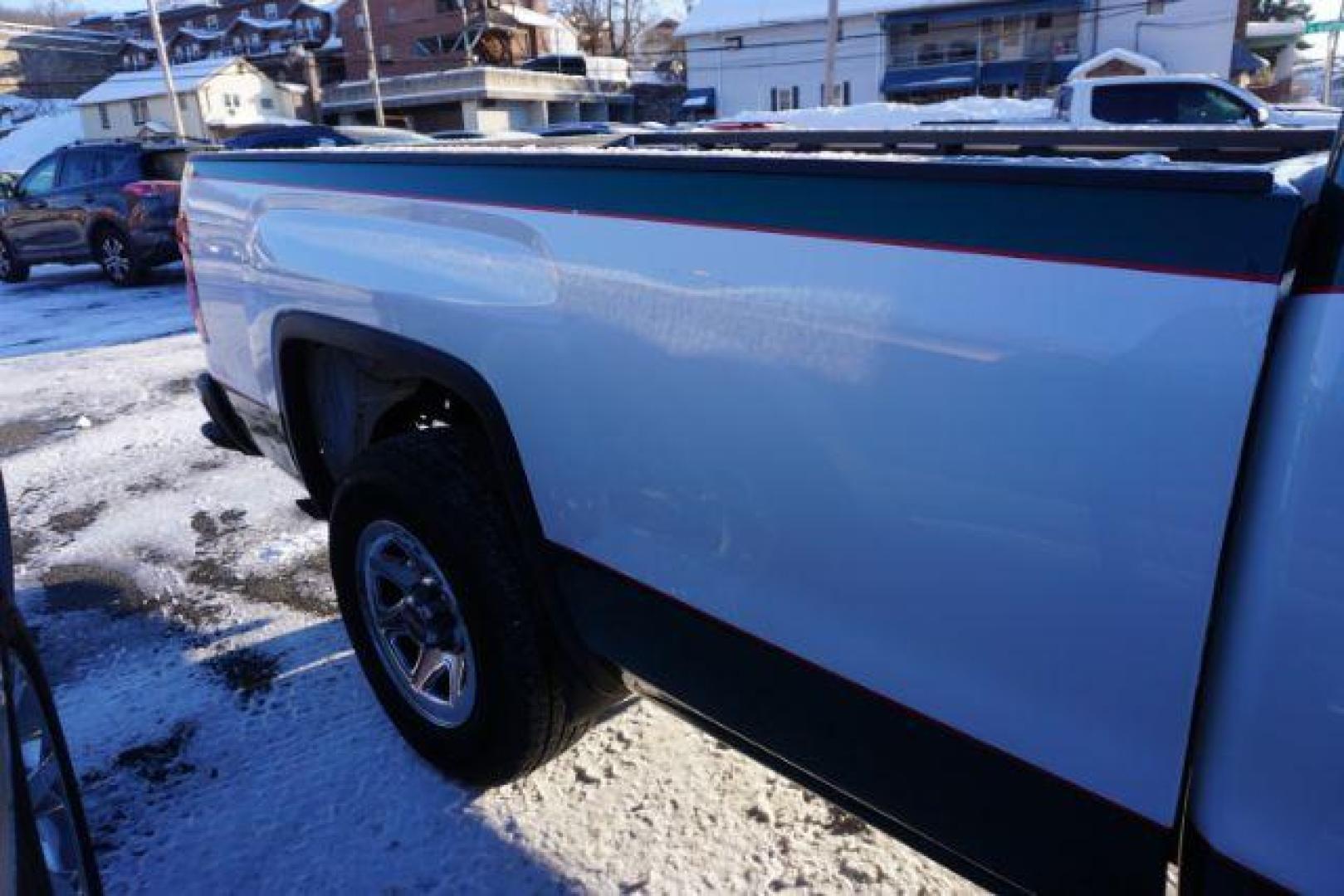 2014 Green and white /gray GMC Sierra 1500 sl (1GTN2TEC7EZ) with an 5.3L v8 engine, located at 312 Centre Ave, Schuylkill Haven, PA, 17972, (570) 593-5278, 40.638130, -76.177383 - Photo#11
