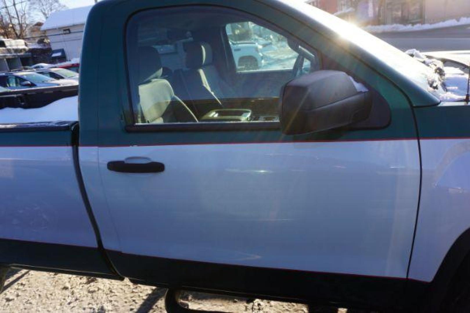 2014 Green and white /gray GMC Sierra 1500 sl (1GTN2TEC7EZ) with an 5.3L v8 engine, located at 312 Centre Ave, Schuylkill Haven, PA, 17972, (570) 593-5278, 40.638130, -76.177383 - Photo#13