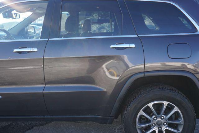 2014 Granite Crystal Metallic Clearcoat /Black/Light Frost Beige Jeep Grand Cherokee Limited (1C4RJFBG7EC) , located at 312 Centre Ave, Schuylkill Haven, PA, 17972, (570) 593-5278, 40.638130, -76.177383 - Photo#6