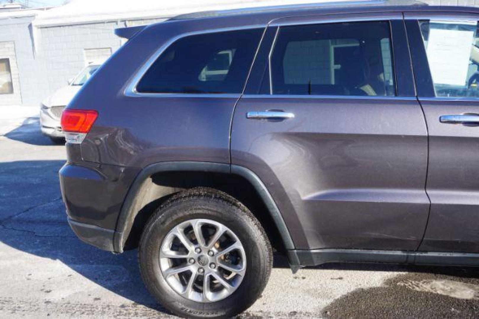 2014 Granite Crystal Metallic Clearcoat /Black/Light Frost Beige Jeep Grand Cherokee Limited (1C4RJFBG7EC) , located at 312 Centre Ave, Schuylkill Haven, PA, 17972, (570) 593-5278, 40.638130, -76.177383 - Photo#15