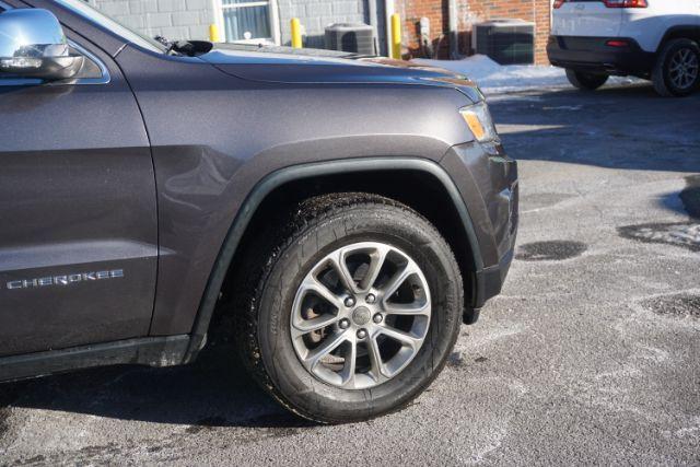 2014 Granite Crystal Metallic Clearcoat /Black/Light Frost Beige Jeep Grand Cherokee Limited (1C4RJFBG7EC) , located at 312 Centre Ave, Schuylkill Haven, PA, 17972, (570) 593-5278, 40.638130, -76.177383 - Photo#21