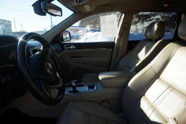 2014 Granite Crystal Metallic Clearcoat /Black/Light Frost Beige Jeep Grand Cherokee Limited (1C4RJFBG7EC) , located at 312 Centre Ave, Schuylkill Haven, PA, 17972, (570) 593-5278, 40.638130, -76.177383 - Photo#27