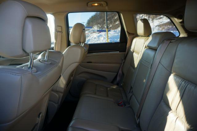 2014 Granite Crystal Metallic Clearcoat /Black/Light Frost Beige Jeep Grand Cherokee Limited (1C4RJFBG7EC) , located at 312 Centre Ave, Schuylkill Haven, PA, 17972, (570) 593-5278, 40.638130, -76.177383 - Photo#36