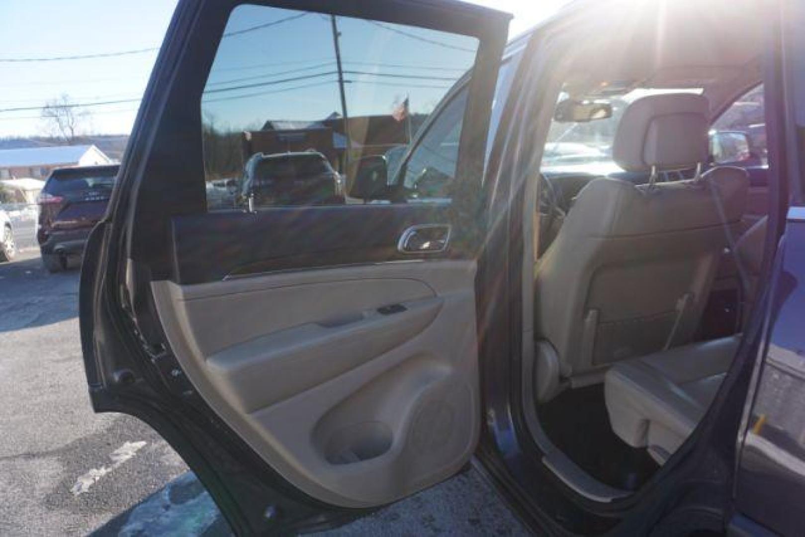 2014 Granite Crystal Metallic Clearcoat /Black/Light Frost Beige Jeep Grand Cherokee Limited (1C4RJFBG7EC) , located at 312 Centre Ave, Schuylkill Haven, PA, 17972, (570) 593-5278, 40.638130, -76.177383 - Photo#40