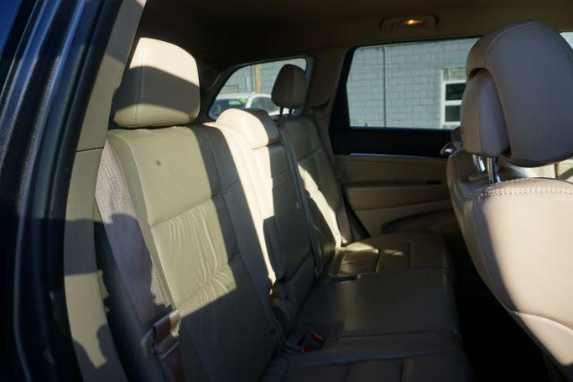 2014 Granite Crystal Metallic Clearcoat /Black/Light Frost Beige Jeep Grand Cherokee Limited (1C4RJFBG7EC) , located at 312 Centre Ave, Schuylkill Haven, PA, 17972, (570) 593-5278, 40.638130, -76.177383 - Photo#43