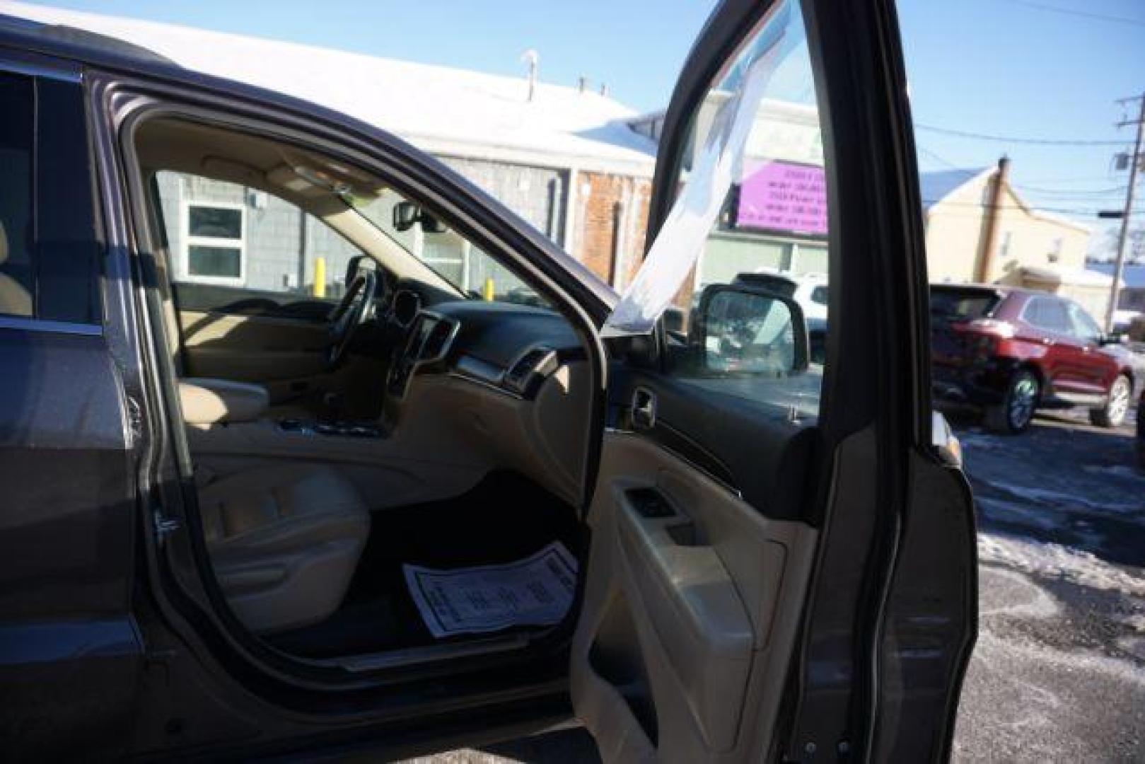 2014 Granite Crystal Metallic Clearcoat /Black/Light Frost Beige Jeep Grand Cherokee Limited (1C4RJFBG7EC) , located at 312 Centre Ave, Schuylkill Haven, PA, 17972, (570) 593-5278, 40.638130, -76.177383 - Photo#46