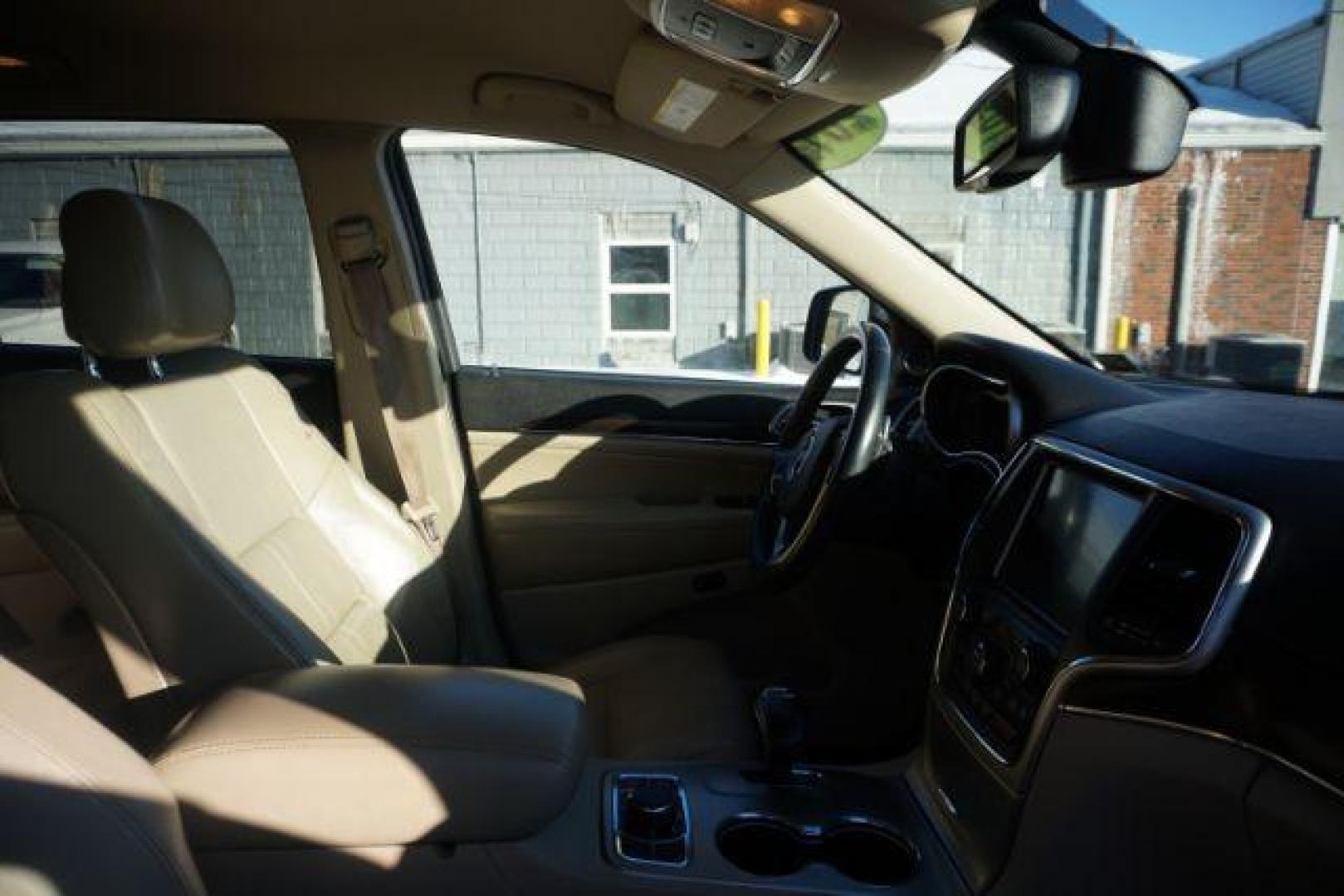 2014 Granite Crystal Metallic Clearcoat /Black/Light Frost Beige Jeep Grand Cherokee Limited (1C4RJFBG7EC) , located at 312 Centre Ave, Schuylkill Haven, PA, 17972, (570) 593-5278, 40.638130, -76.177383 - Photo#47