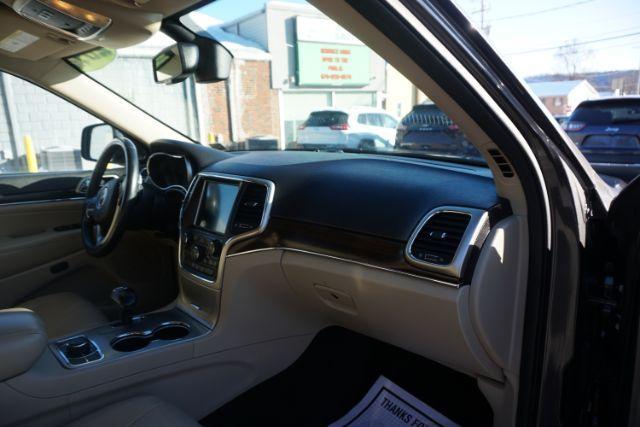 2014 Granite Crystal Metallic Clearcoat /Black/Light Frost Beige Jeep Grand Cherokee Limited (1C4RJFBG7EC) , located at 312 Centre Ave, Schuylkill Haven, PA, 17972, (570) 593-5278, 40.638130, -76.177383 - Photo#49