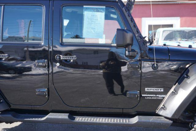 2018 Black Clearcoat /Black Jeep Wrangler JK Unlimited Sport 4x4 (1C4BJWDG3JL) with an Pentastar 3.6L V-6 DOHC engine, located at 312 Centre Ave, Schuylkill Haven, PA, 17972, (570) 593-5278, 40.638130, -76.177383 - Photo#6