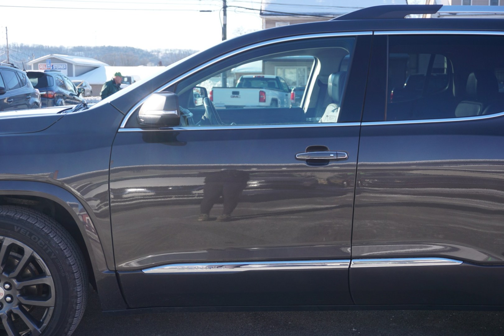2020 Satin Steel Metallic /Dark Galvanized/Light Shale GMC ACADIA DENALI (1GKKNXLS7LZ) with an 3.6L V-6 gasoline direct injection engine, located at 312 Centre Ave, Schuylkill Haven, PA, 17972, (570) 593-5278, 40.638130, -76.177383 - Photo#2