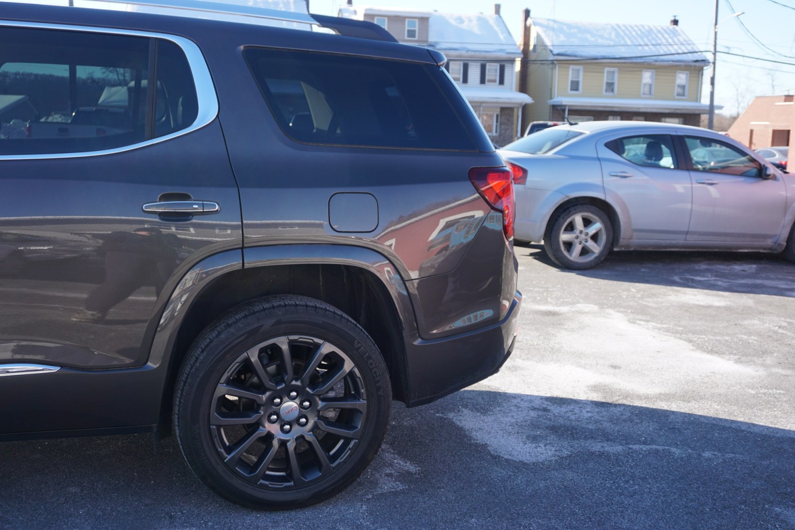 2020 Satin Steel Metallic /Dark Galvanized/Light Shale GMC ACADIA DENALI (1GKKNXLS7LZ) with an 3.6L V-6 gasoline direct injection engine, located at 312 Centre Ave, Schuylkill Haven, PA, 17972, (570) 593-5278, 40.638130, -76.177383 - Photo#7