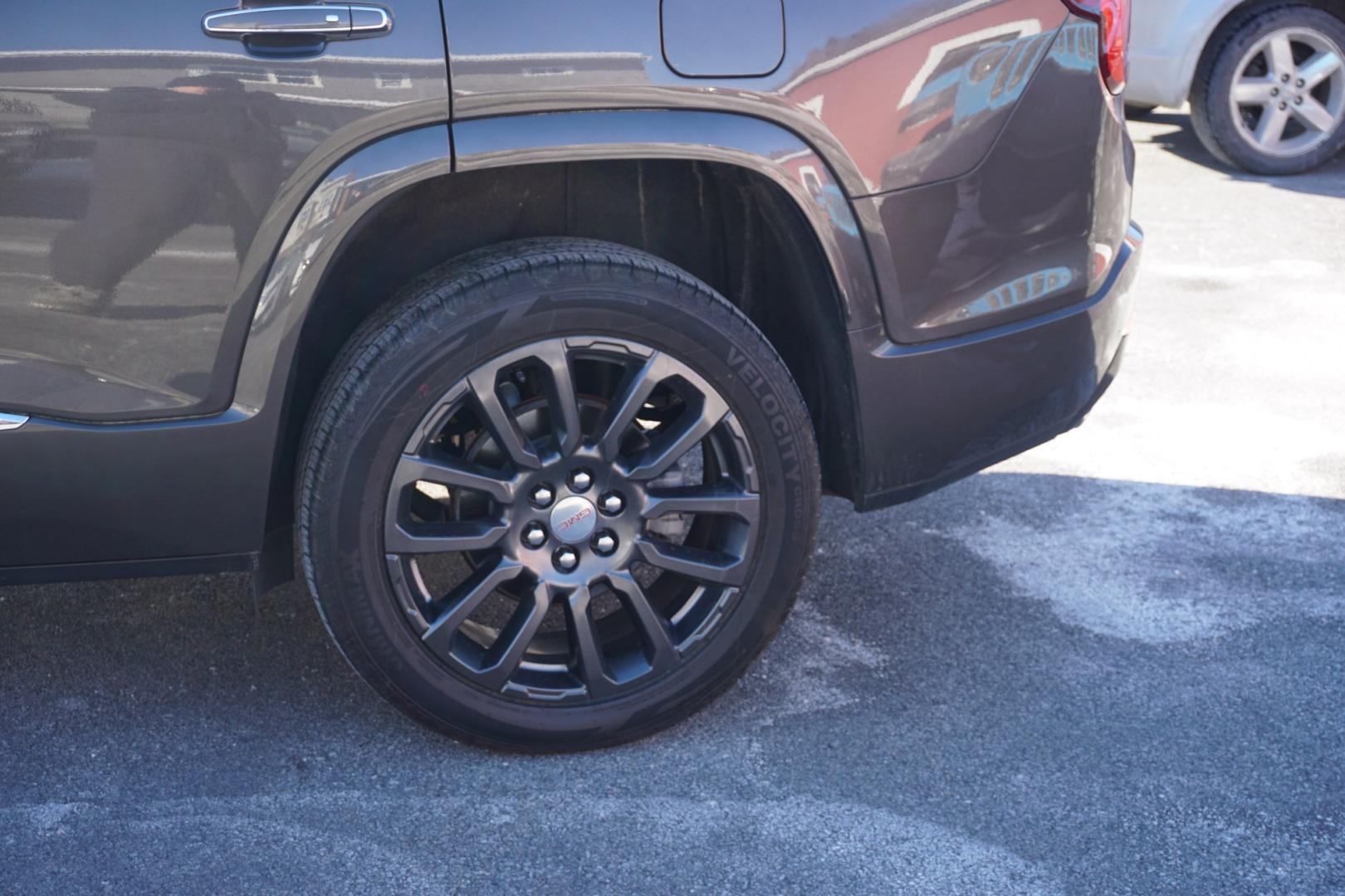 2020 Satin Steel Metallic /Dark Galvanized/Light Shale GMC ACADIA DENALI (1GKKNXLS7LZ) with an 3.6L V-6 gasoline direct injection engine, located at 312 Centre Ave, Schuylkill Haven, PA, 17972, (570) 593-5278, 40.638130, -76.177383 - Photo#8