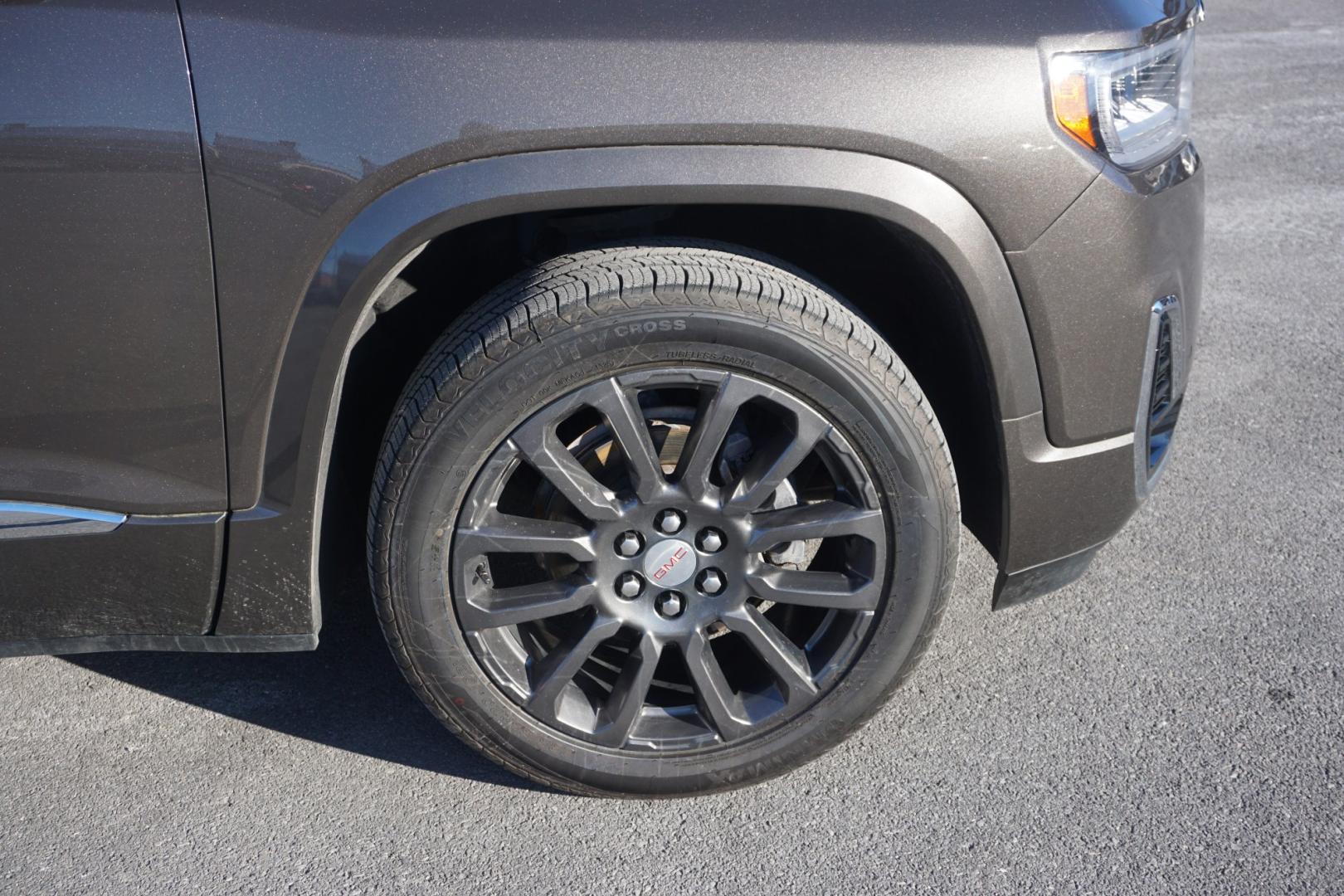 2020 Satin Steel Metallic /Dark Galvanized/Light Shale GMC ACADIA DENALI (1GKKNXLS7LZ) with an 3.6L V-6 gasoline direct injection engine, located at 312 Centre Ave, Schuylkill Haven, PA, 17972, (570) 593-5278, 40.638130, -76.177383- Photo#23