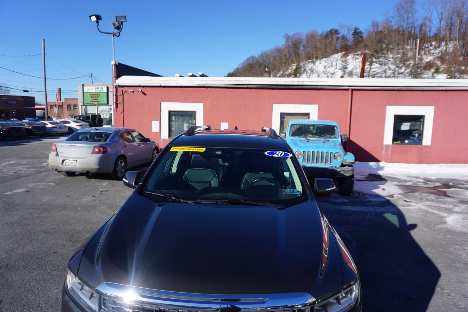 2020 Satin Steel Metallic /Dark Galvanized/Light Shale GMC ACADIA DENALI (1GKKNXLS7LZ) with an 3.6L V-6 gasoline direct injection engine, located at 312 Centre Ave, Schuylkill Haven, PA, 17972, (570) 593-5278, 40.638130, -76.177383- Photo#25