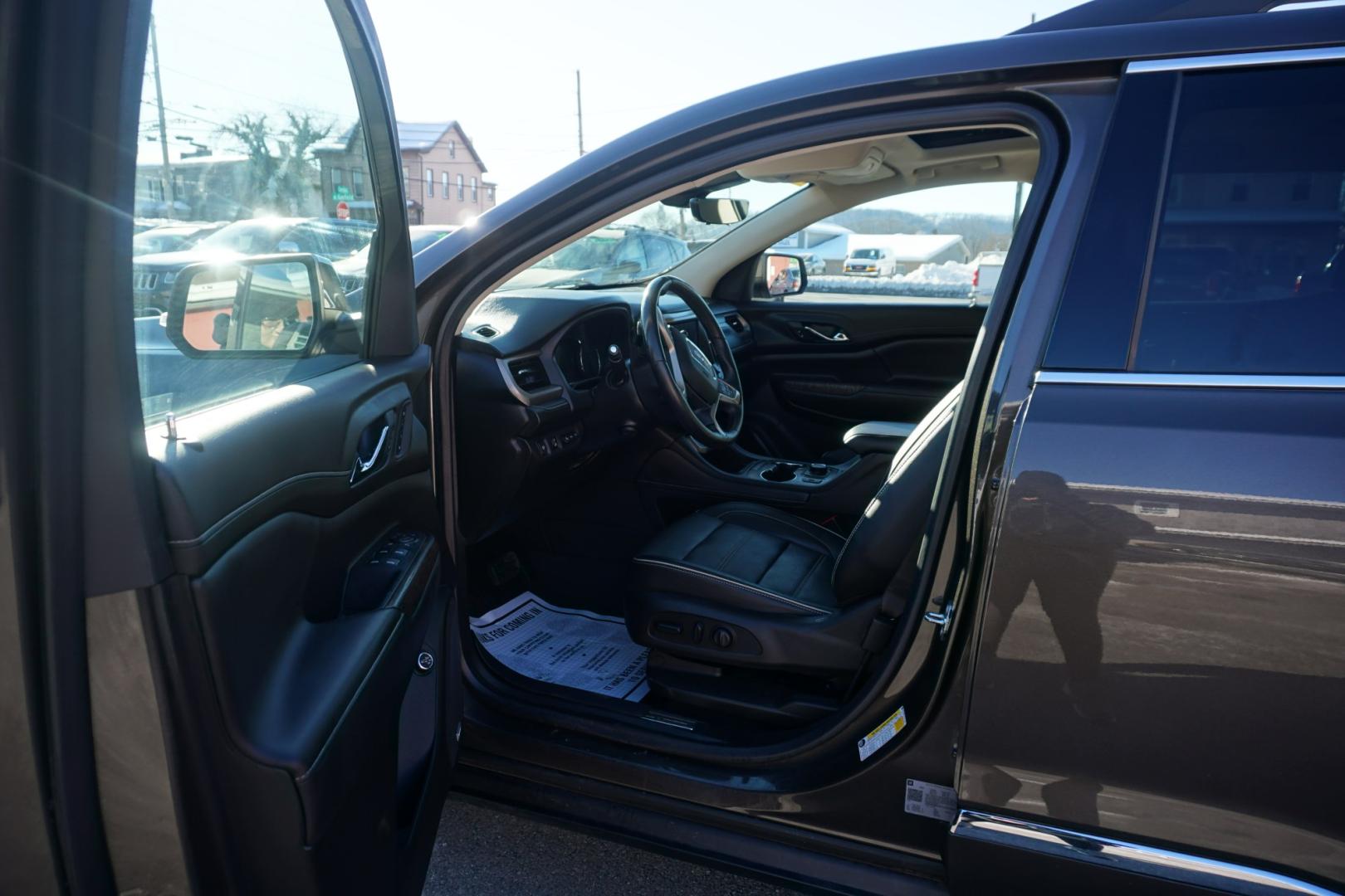 2020 Satin Steel Metallic /Dark Galvanized/Light Shale GMC ACADIA DENALI (1GKKNXLS7LZ) with an 3.6L V-6 gasoline direct injection engine, located at 312 Centre Ave, Schuylkill Haven, PA, 17972, (570) 593-5278, 40.638130, -76.177383 - Photo#28