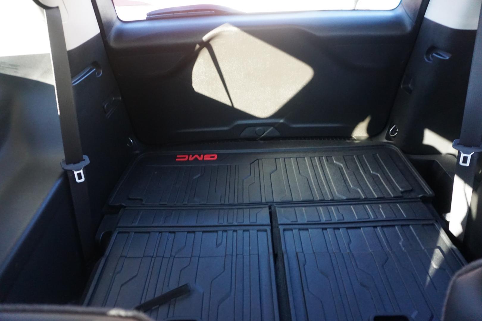 2020 Satin Steel Metallic /Dark Galvanized/Light Shale GMC ACADIA DENALI (1GKKNXLS7LZ) with an 3.6L V-6 gasoline direct injection engine, located at 312 Centre Ave, Schuylkill Haven, PA, 17972, (570) 593-5278, 40.638130, -76.177383 - Photo#39
