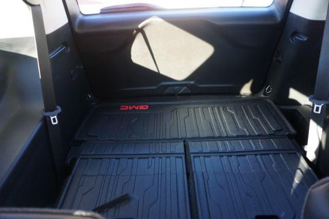 2020 Satin Steel Metallic /Dark Galvanized/Light Shale GMC Acadia AWD Denali (1GKKNXLS7LZ) , located at 312 Centre Ave, Schuylkill Haven, PA, 17972, (570) 593-5278, 40.638130, -76.177383 - Photo#39