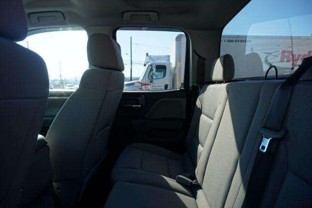 2018 Summit White /Dark Ash/Jet Black Chevrolet Silverado 1500 Custom (1GCVKPEC6JZ) with an EcoTec3 4.3L V-6 gasoline direct injection engine, located at 312 Centre Ave, Schuylkill Haven, PA, 17972, (570) 593-5278, 40.638130, -76.177383 - Photo#34