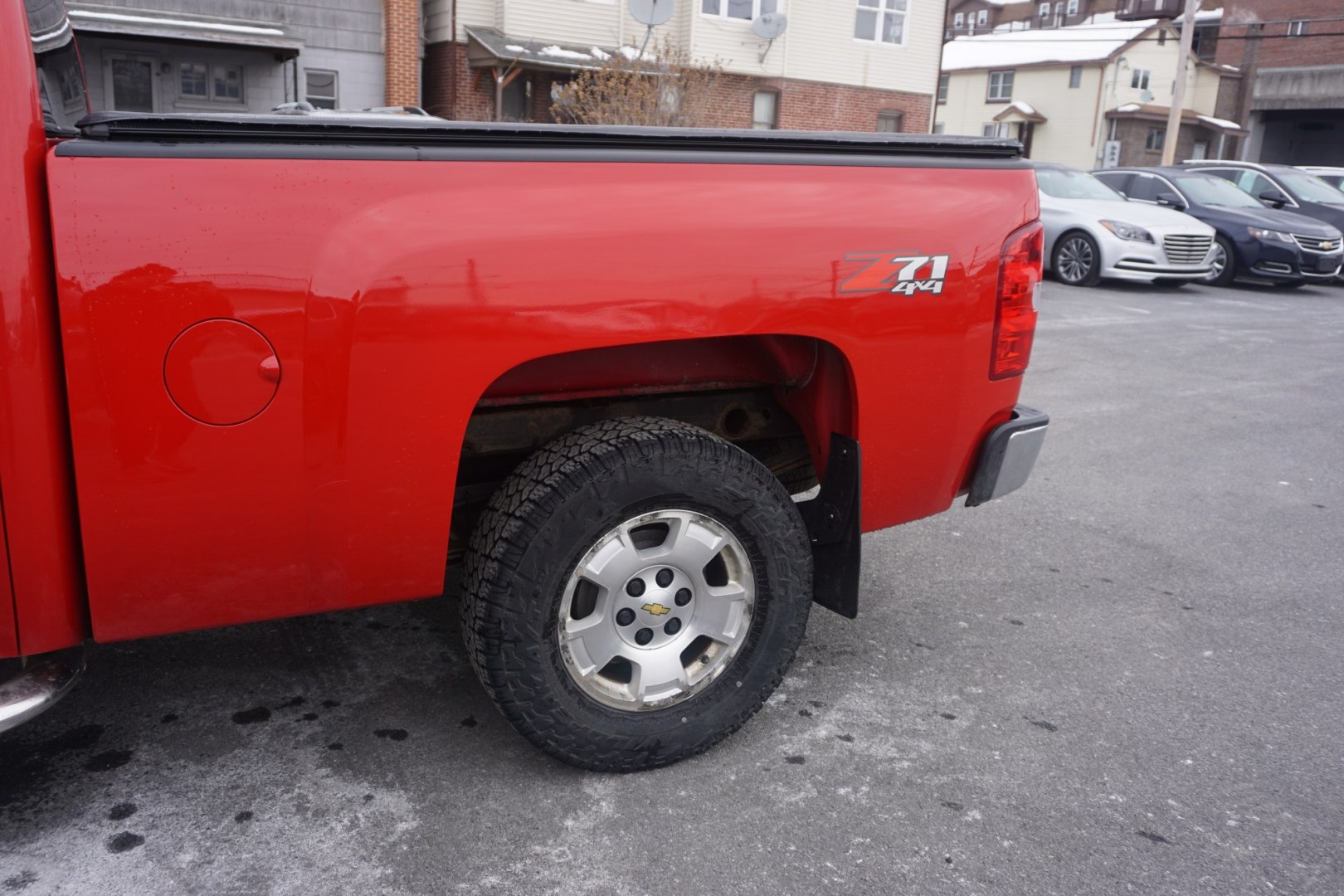 2013 Victory Red CHEVROLET SILVERADO 1500 LT (1GCRKSE78DZ) , located at 312 Centre Ave, Schuylkill Haven, PA, 17972, (570) 593-5278, 40.638130, -76.177383 - Photo#7