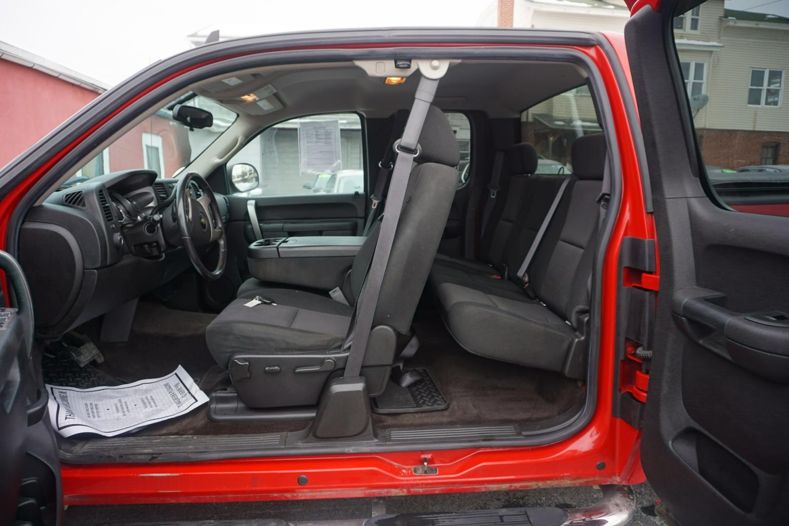 2013 Victory Red CHEVROLET SILVERADO 1500 LT (1GCRKSE78DZ) , located at 312 Centre Ave, Schuylkill Haven, PA, 17972, (570) 593-5278, 40.638130, -76.177383 - Photo#30