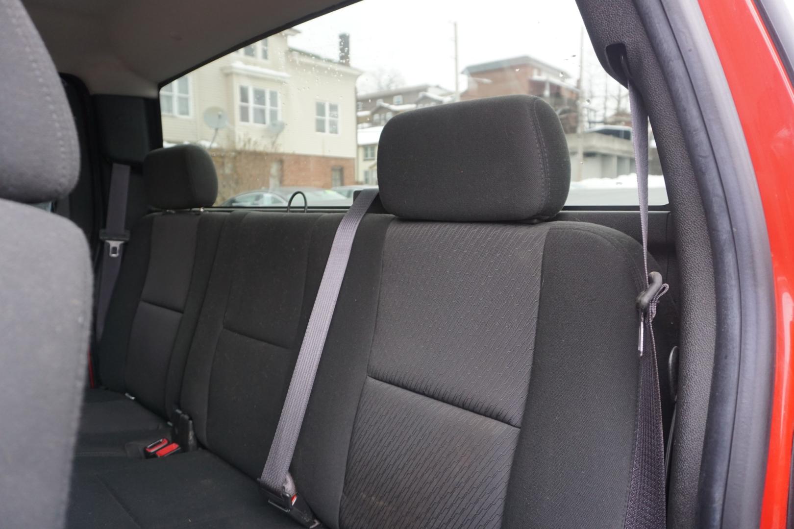 2013 Victory Red CHEVROLET SILVERADO 1500 LT (1GCRKSE78DZ) , located at 312 Centre Ave, Schuylkill Haven, PA, 17972, (570) 593-5278, 40.638130, -76.177383 - Photo#33