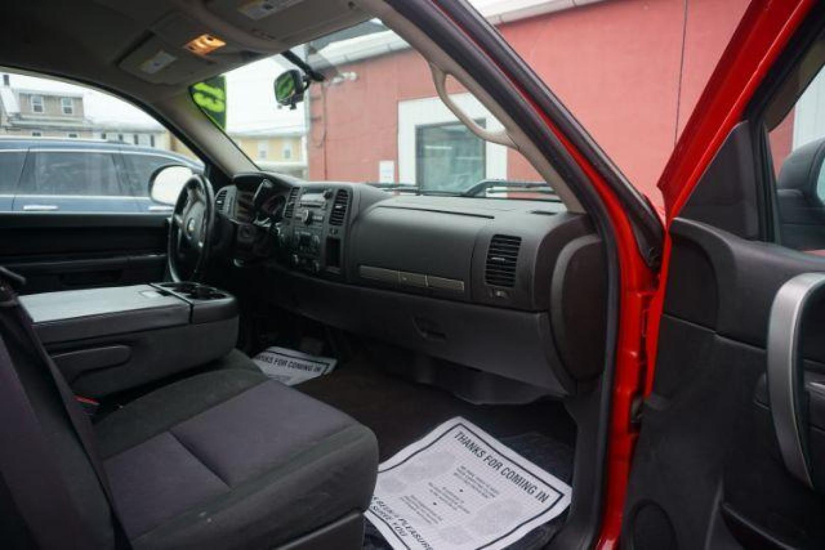 2013 Victory Red CHEVROLET SILVERADO 1500 LT (1GCRKSE78DZ) , located at 312 Centre Ave, Schuylkill Haven, PA, 17972, (570) 593-5278, 40.638130, -76.177383- Photo#80