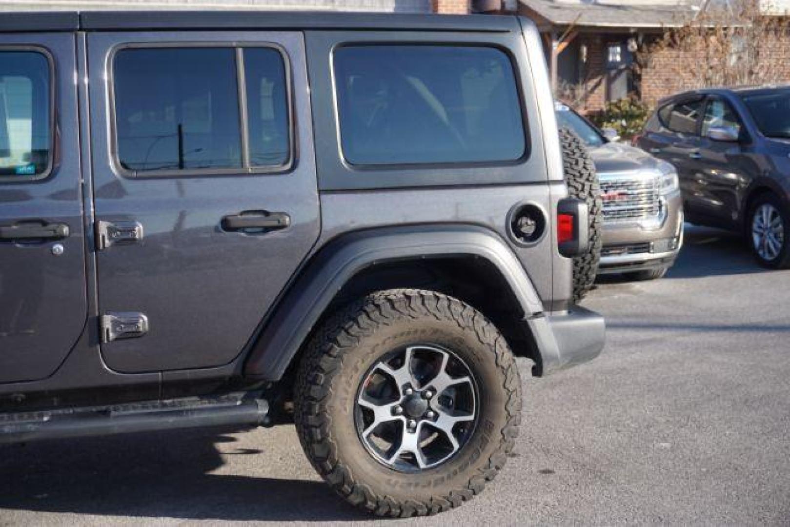 2020 Sting-Gray Clearcoat /Black Jeep Wrangler Unlimited Sport S 4X4 (1C4HJXDG3LW) , located at 312 Centre Ave, Schuylkill Haven, PA, 17972, (570) 593-5278, 40.638130, -76.177383 - Photo#5